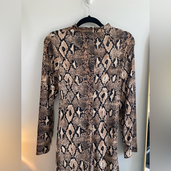 Snakeskin dress - Picture 3 of 4
